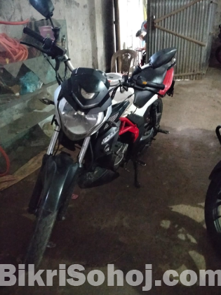 UM Runner Xtreet R